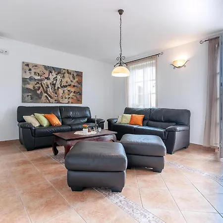 Mit Privatpool Fuer 8 Personen Ca, 130 M Sup2 In Rojnici, Istrien Binnenland Von Istrien Rojnici
